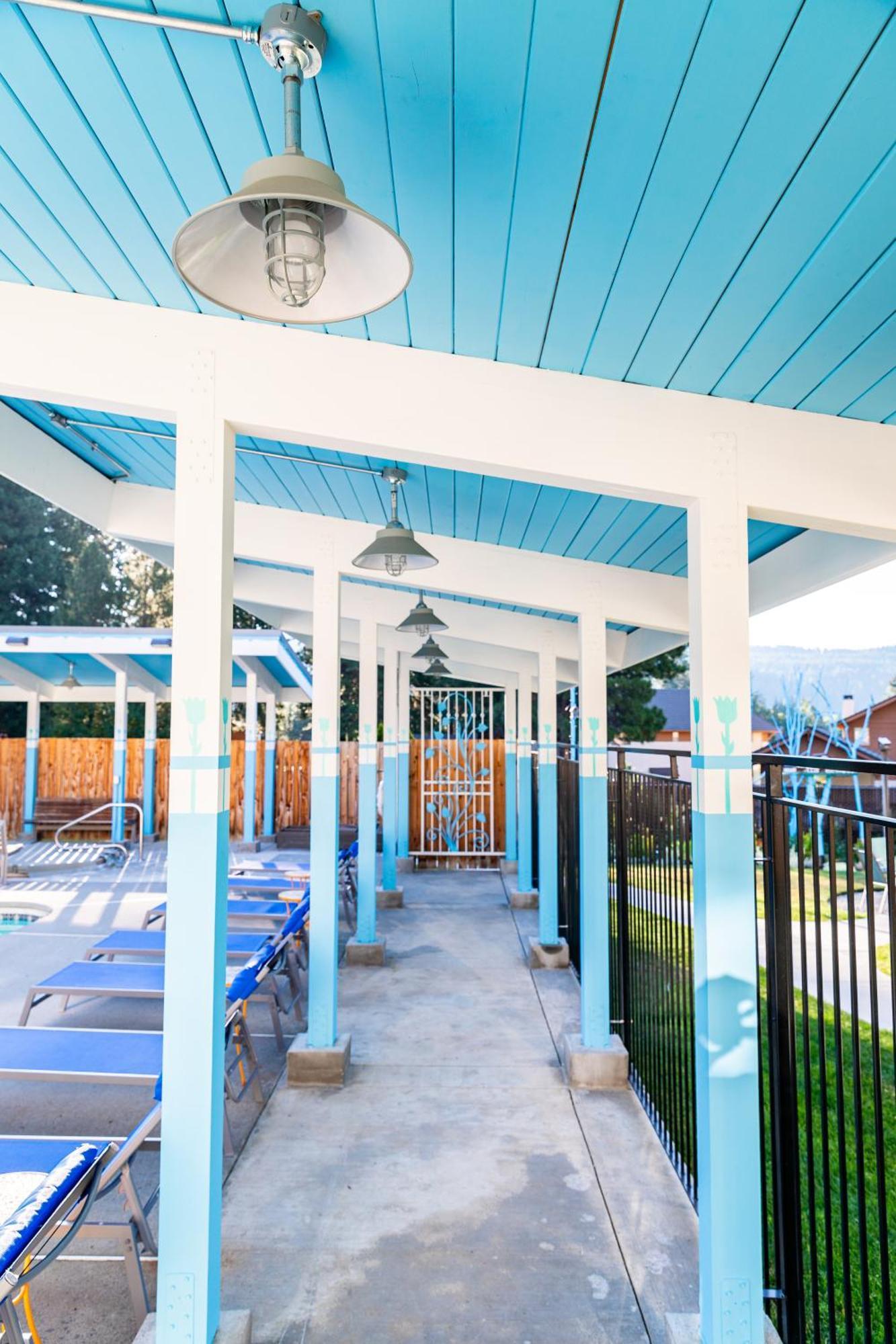 ליבנוורת' Blue Elk Inn מראה חיצוני תמונה